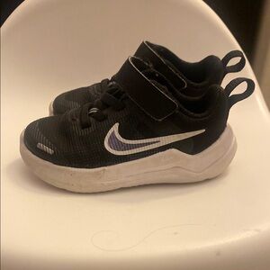 Nike Kids Black and White Sneakers